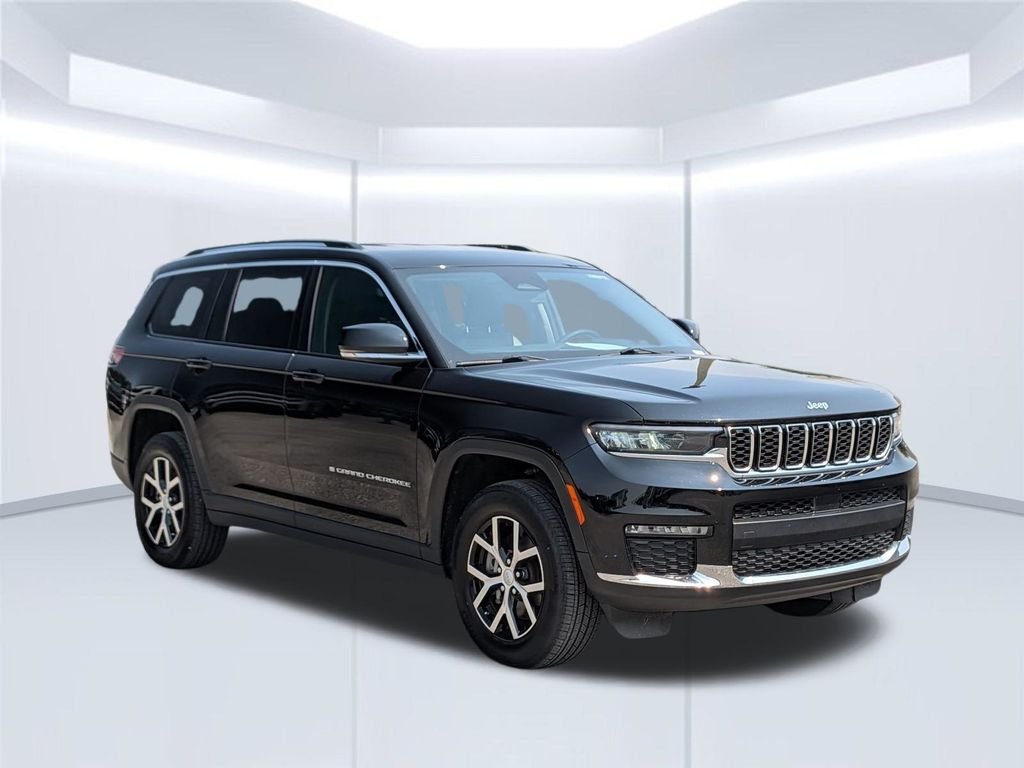 Used 2024 Black Jeep Limited image 9