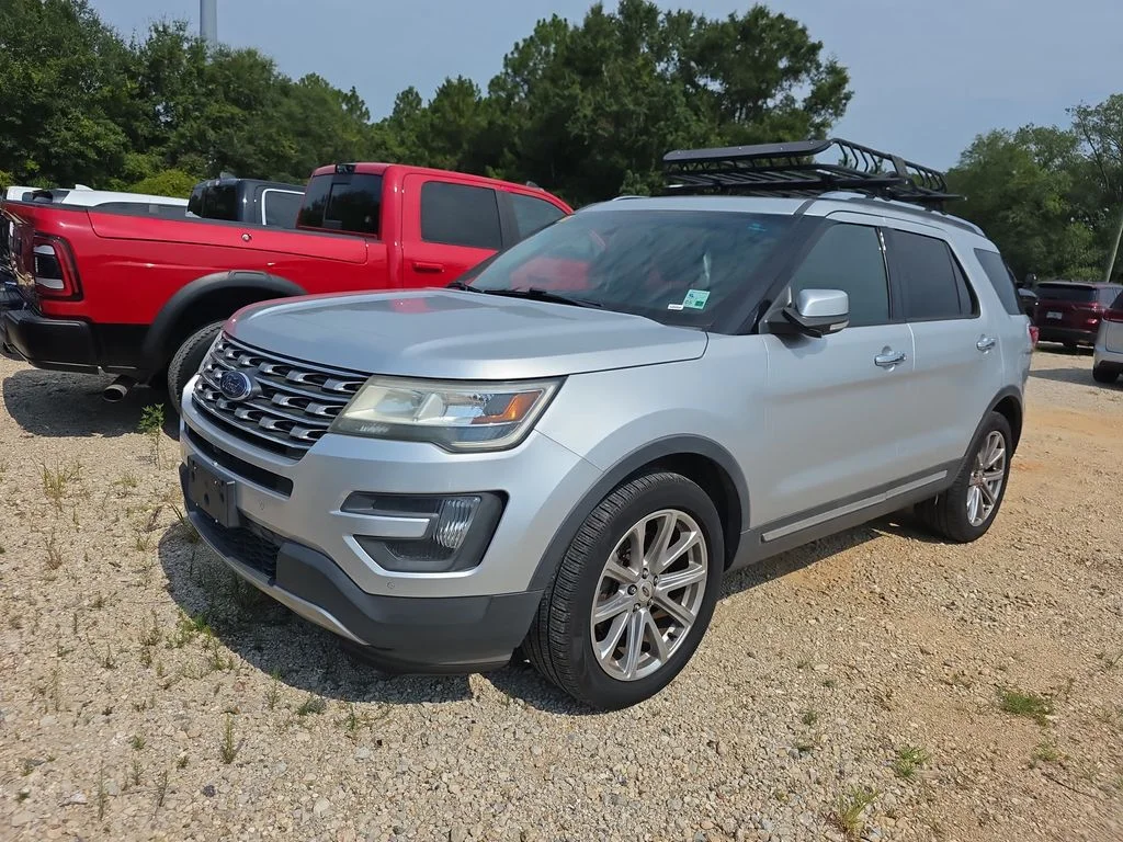 Used 2016 Silver Ford Limited image 4