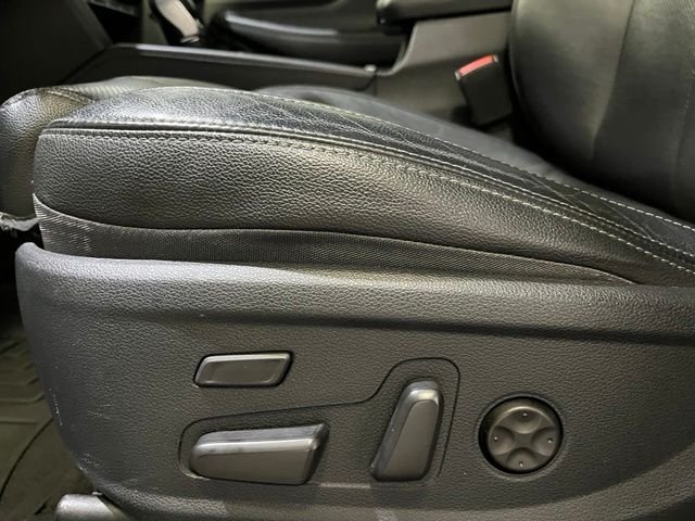 Used 2019 Gray Hyundai Ultimate image 15