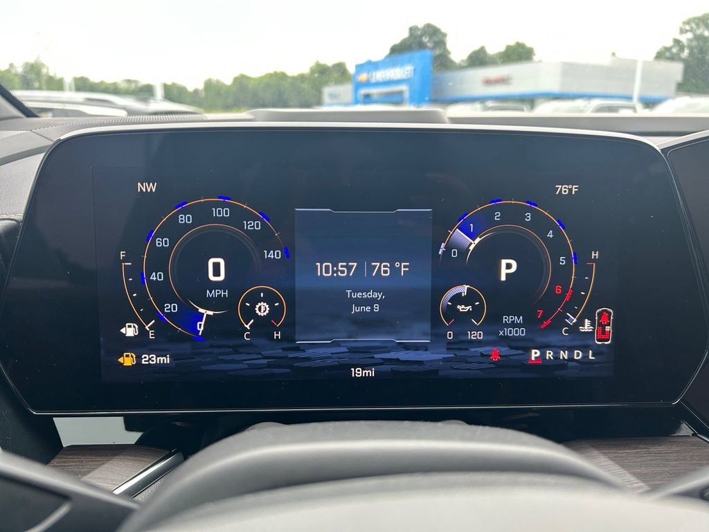 2026 Chevrolet Suburban Premier - Photo 19