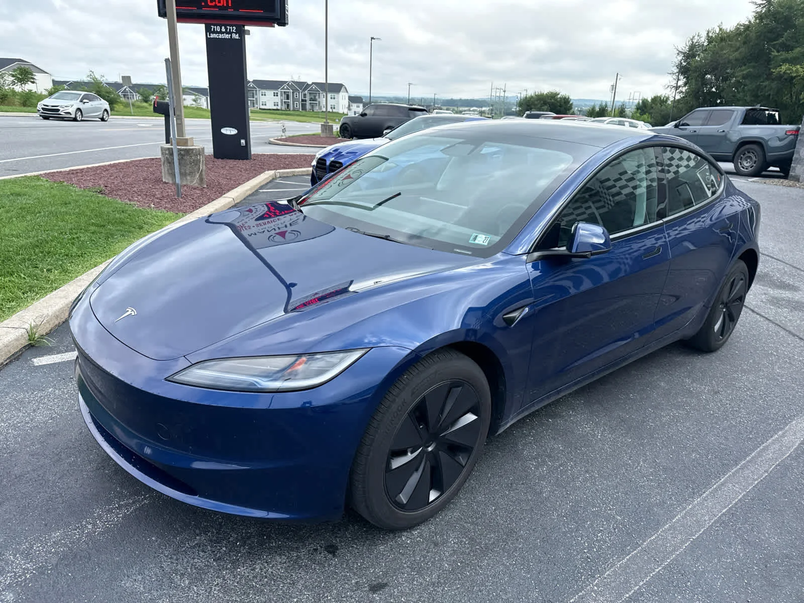 Used 2025 Deep Blue Metallic Tesla Long Range image 4