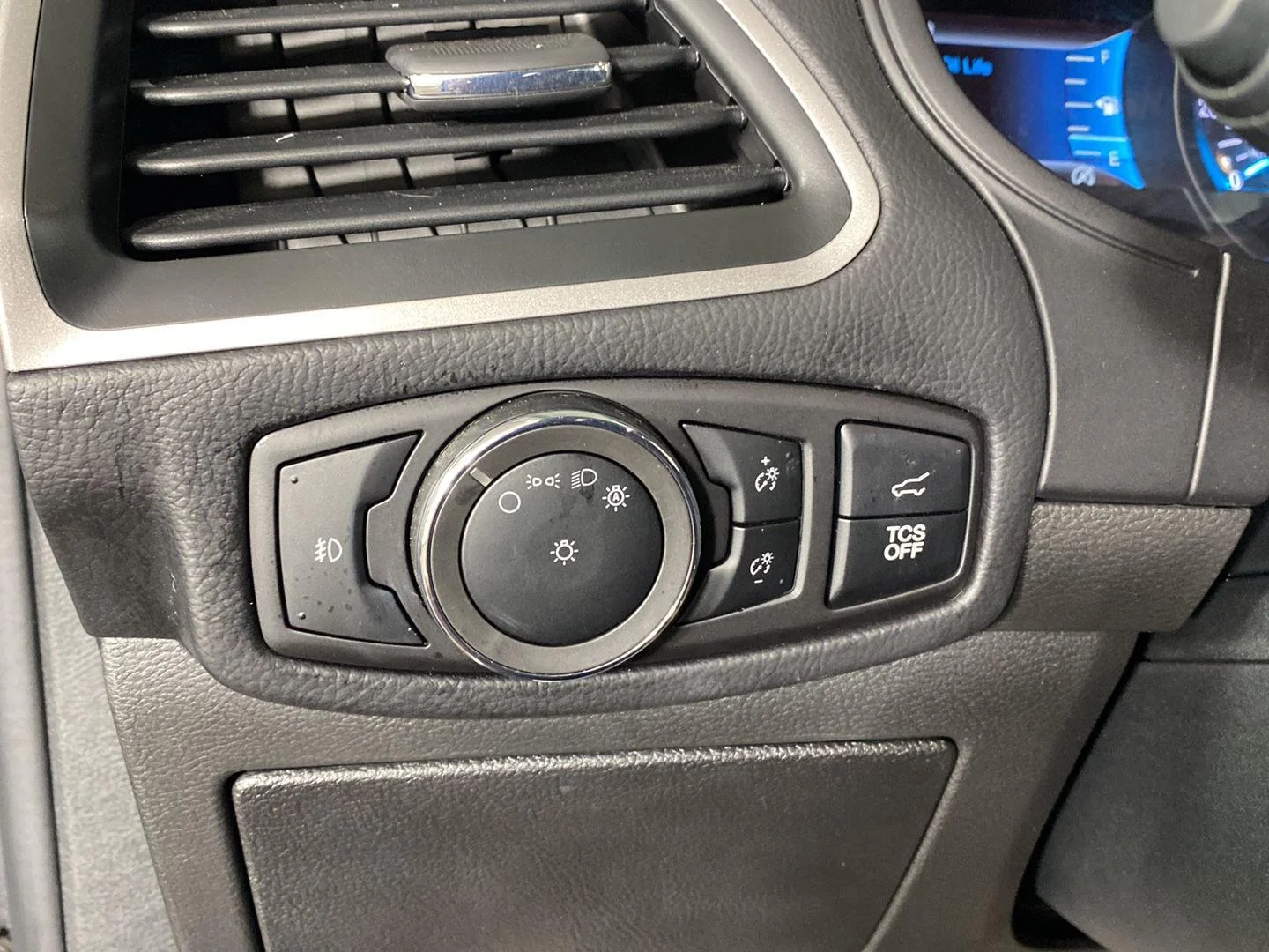 Used 2024 Carbonized Gray Ford SEL image 12