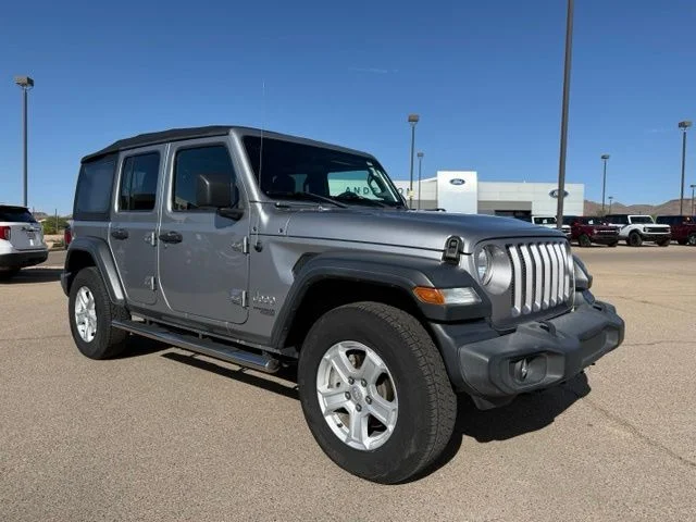 Certified Used 2018 Silver Jeep Unlimited Sport image 34
