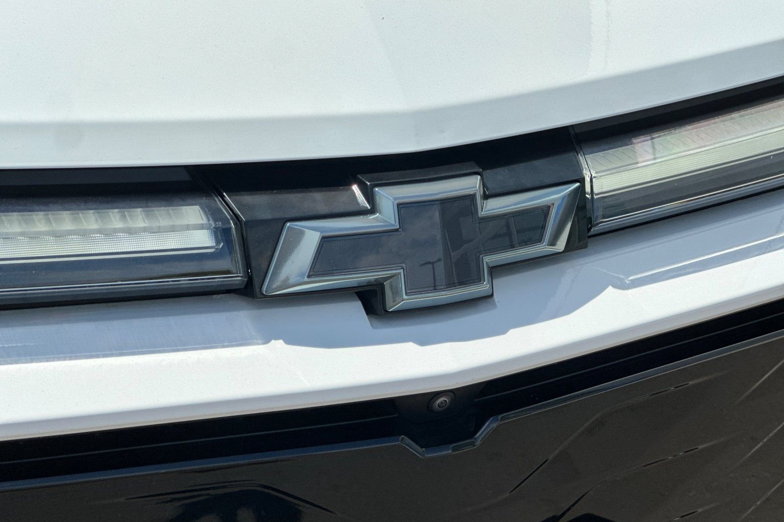 Used 2024 White Chevrolet RS image 36