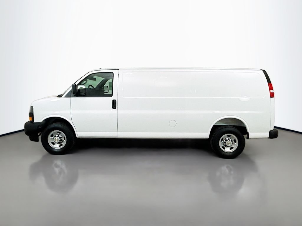 2026 Chevrolet Express Cargo Work Van - Photo 4