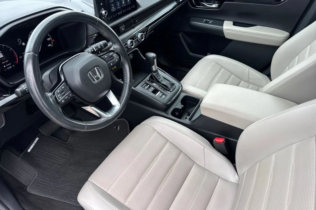 Used 2024  Honda EX-L image 12