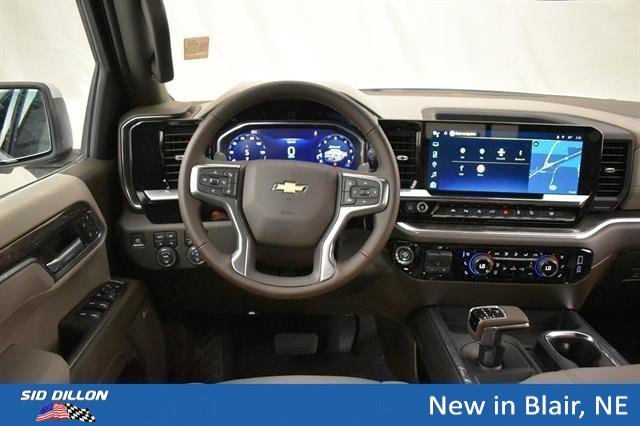 New 2026 Summit White Chevrolet LTZ image 5