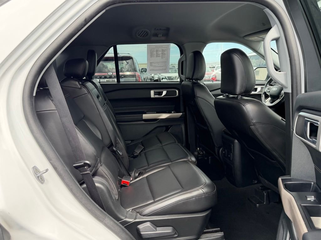 Used 2023 White Ford XLT image 19