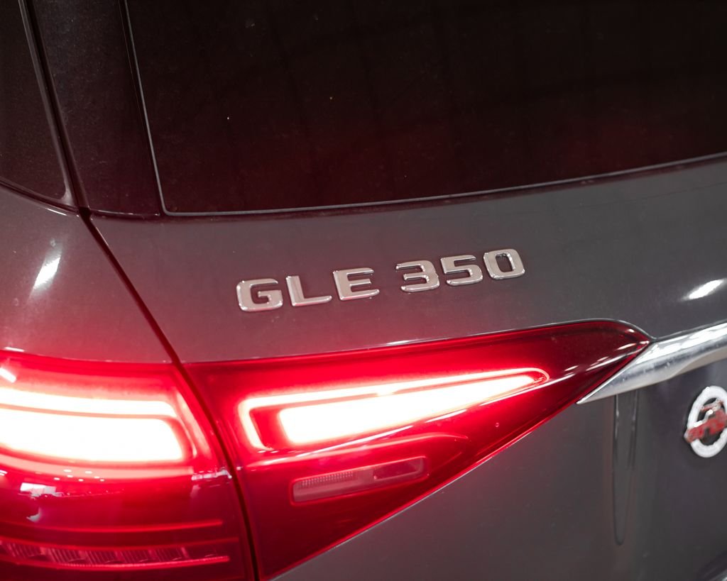 New 2026 MANUFAKTUR Silicon Grey Mercedes-Benz GLE 350 image 10