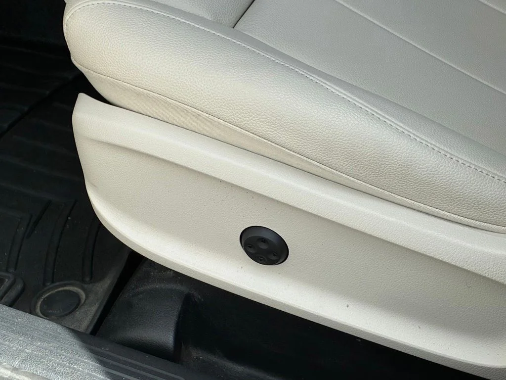 Used 2025 White Mercedes-Benz GLA 250 image 16