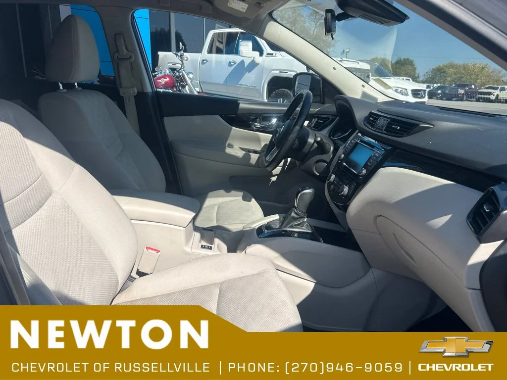 Used 2020 Silver Nissan SV image 8