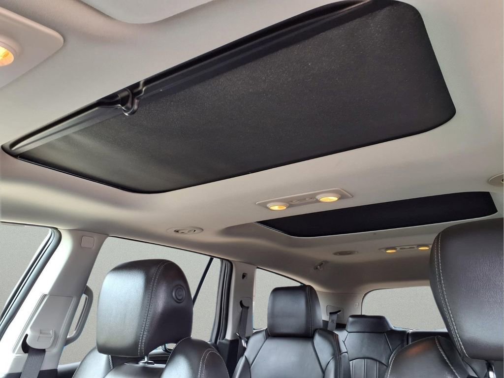 Used 2016 QUICKSILVER METALLIC Buick Leather image 25