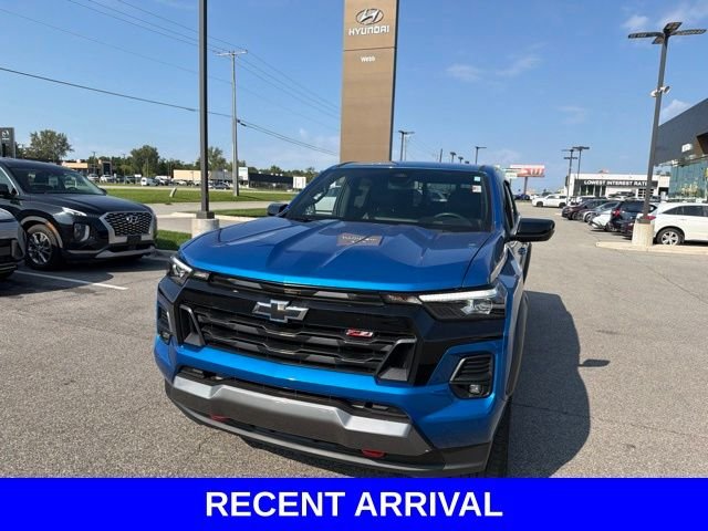 Used 2023 Blue Chevrolet Z71 image 6