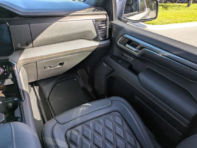 Used 2024 Sterling GMC Harley Davidson AT4 image 17