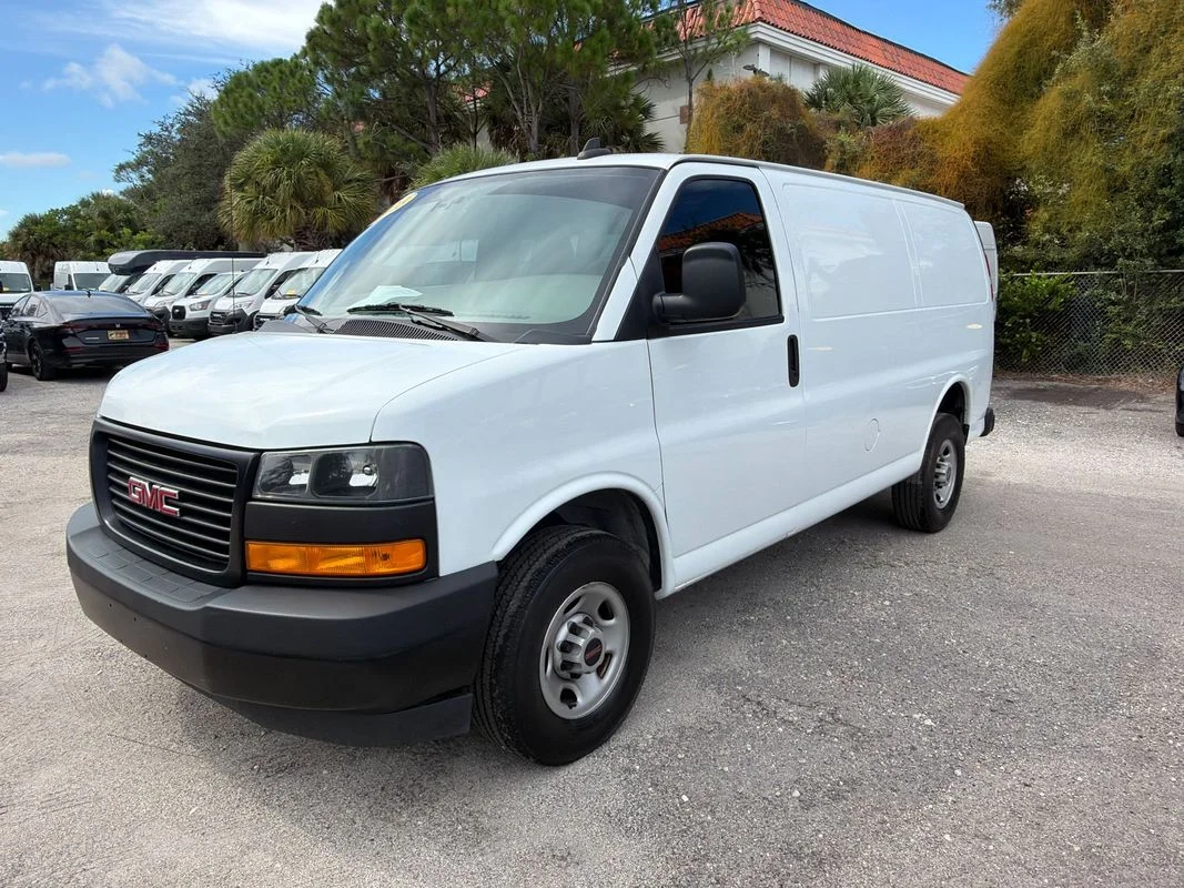 2023 GMC Savana Cargo