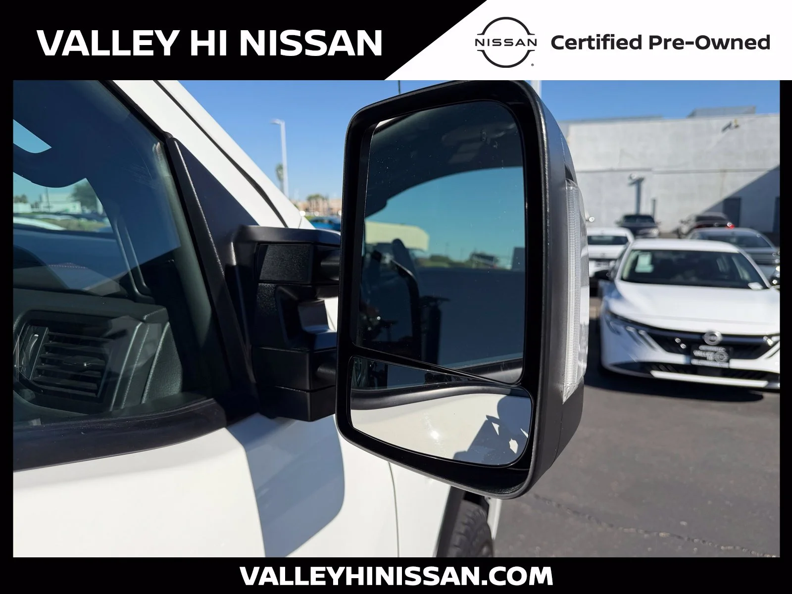 Used 2021 White Nissan PRO-4X image 10