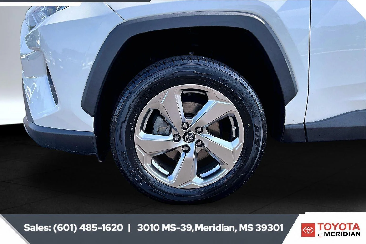 Used 2020 Blizzard Pearl Toyota Hybrid Limited image 7