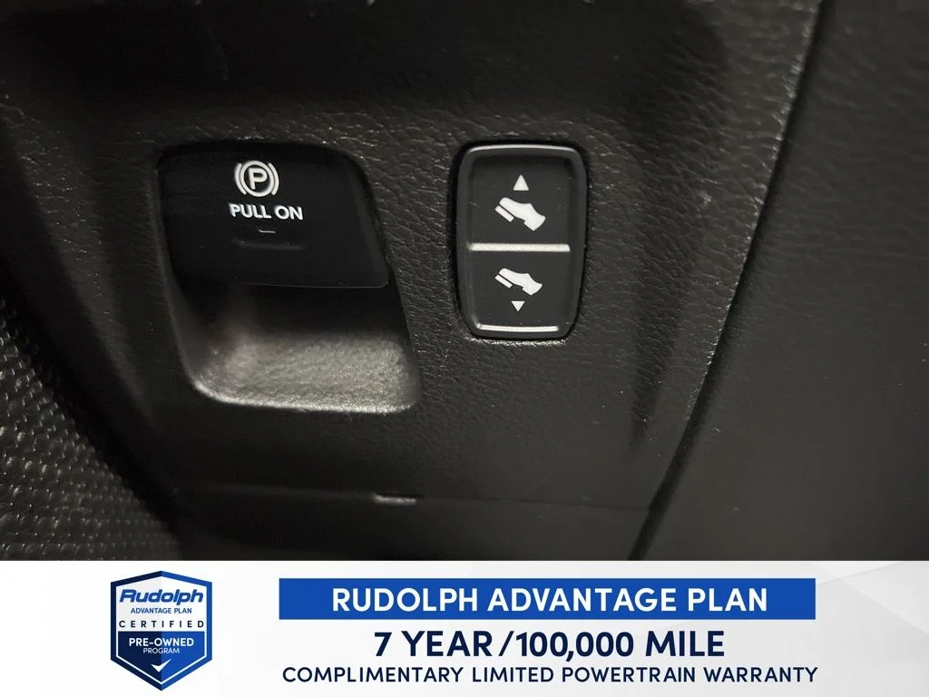 Used 2022 Silver Ram Big Horn/Lone Star image 34