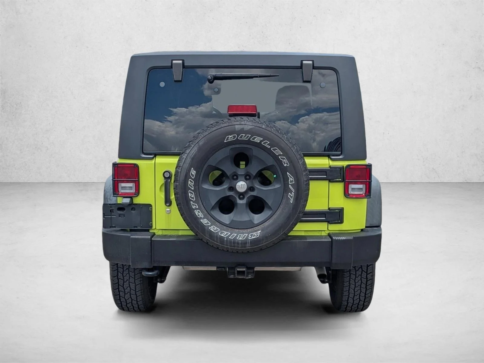 Used 2017 Hypergreen Clearcoat Jeep Sport image 6