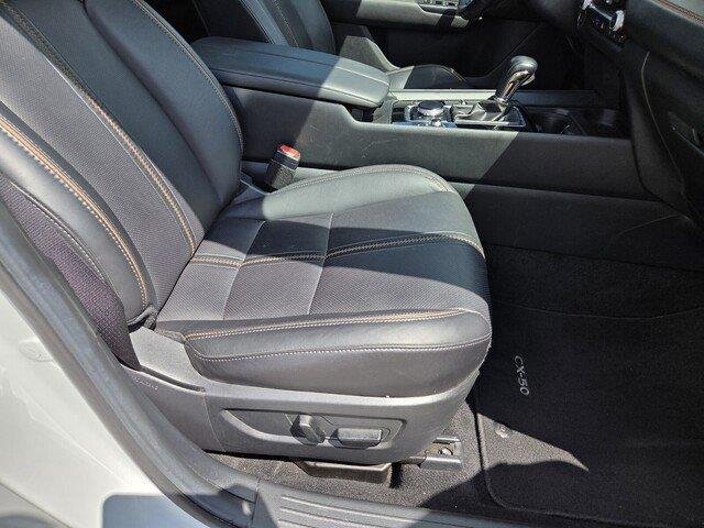 Used 2025 Wind Chill Pearl Mazda 2.5 S Premium Plus Package image 31