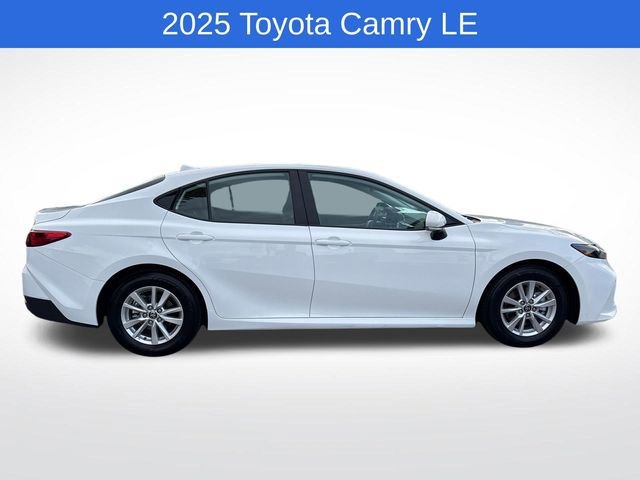 2025 Toyota Camry LE - Photo 6
