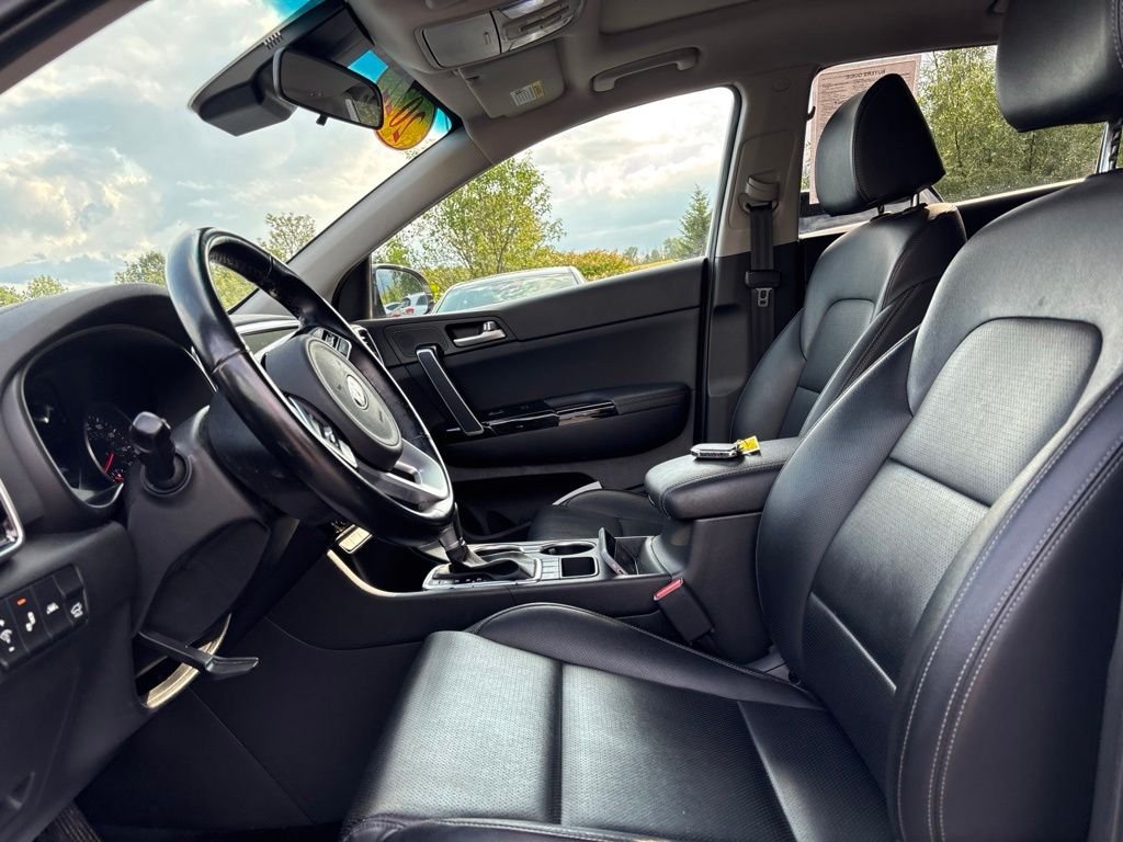 Used 2022 Silver Kia EX image 11