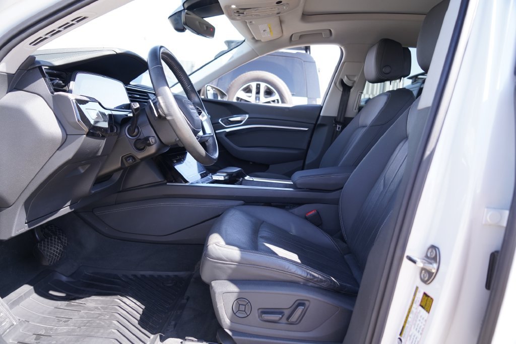 Used 2021  Audi Premium Plus image 11