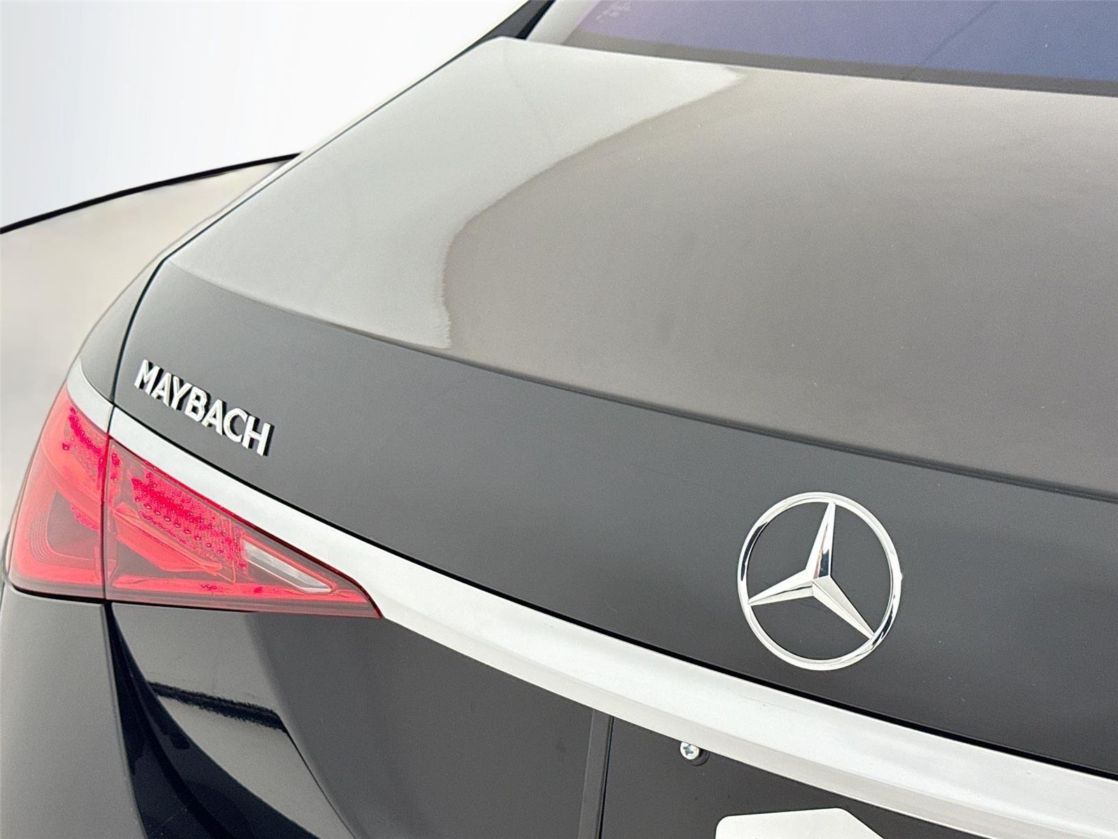Used 2022 Black Mercedes-Benz Maybach S 580 | Exec Seating | Rear TVs image 44