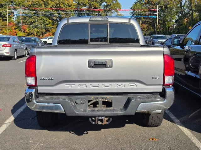 Used 2017 Silver Toyota SR5 image 5