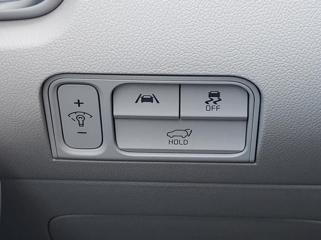 Used 2023 Gray Kia SX image 22