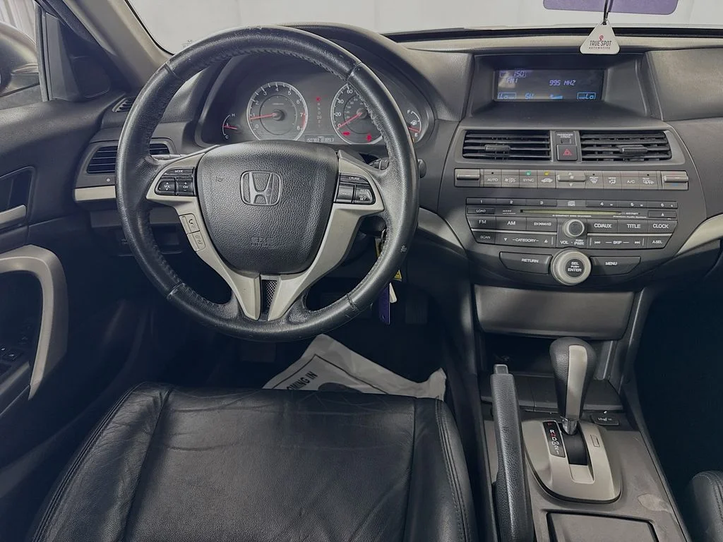 Used 2010 Red Honda EX-L image 26