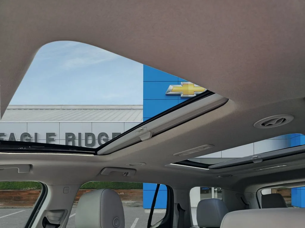 Used 2023 Summit White GMC SLT image 18