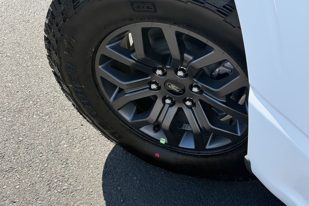 New 2026 Oxford White Ford Tremor® image 12