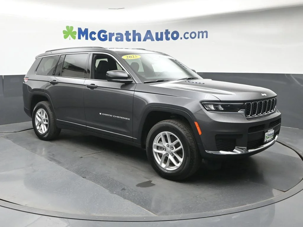Certified Used 2025 Gray Jeep Laredo image 3