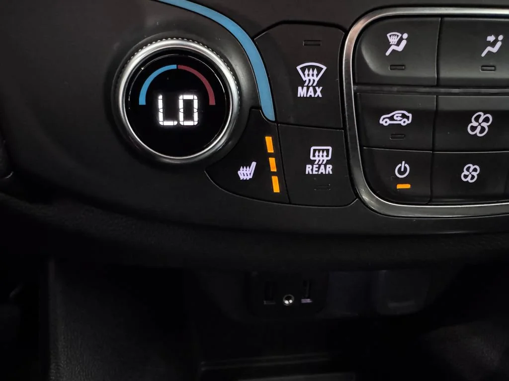 2023 Chevrolet Traverse 1LT - Photo 23