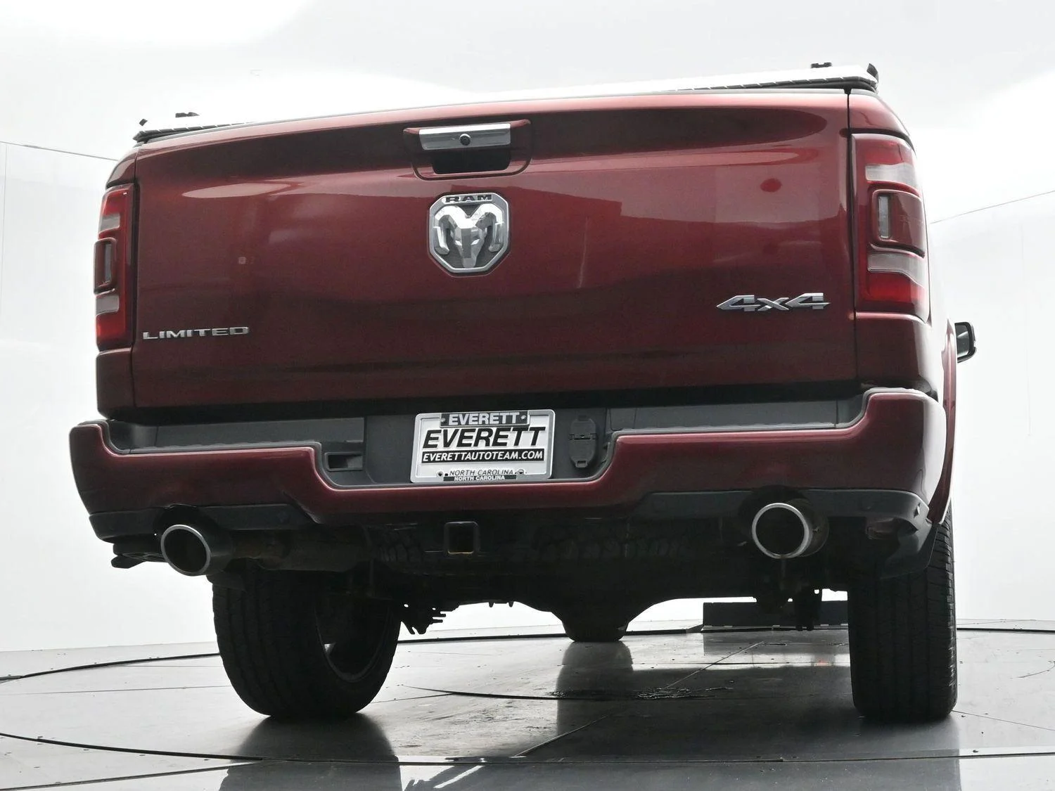 Used 2020 Delmonico Red Pearlcoat Ram Limited image 52