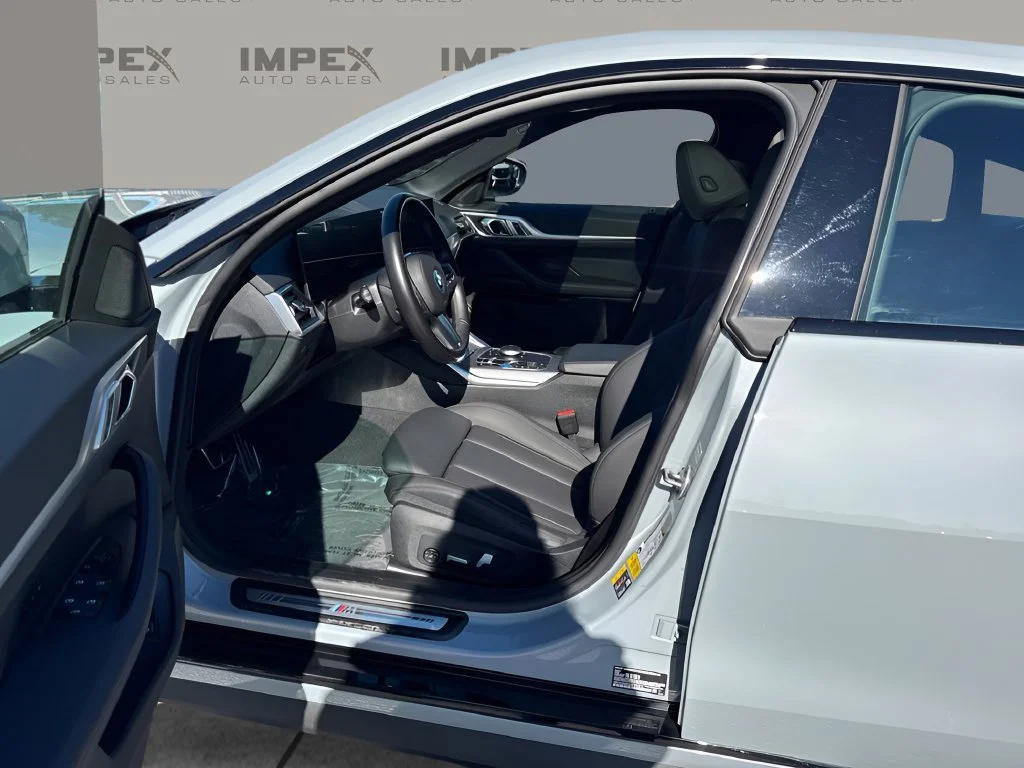 Used 2024 Gray BMW eDrive35 image 32