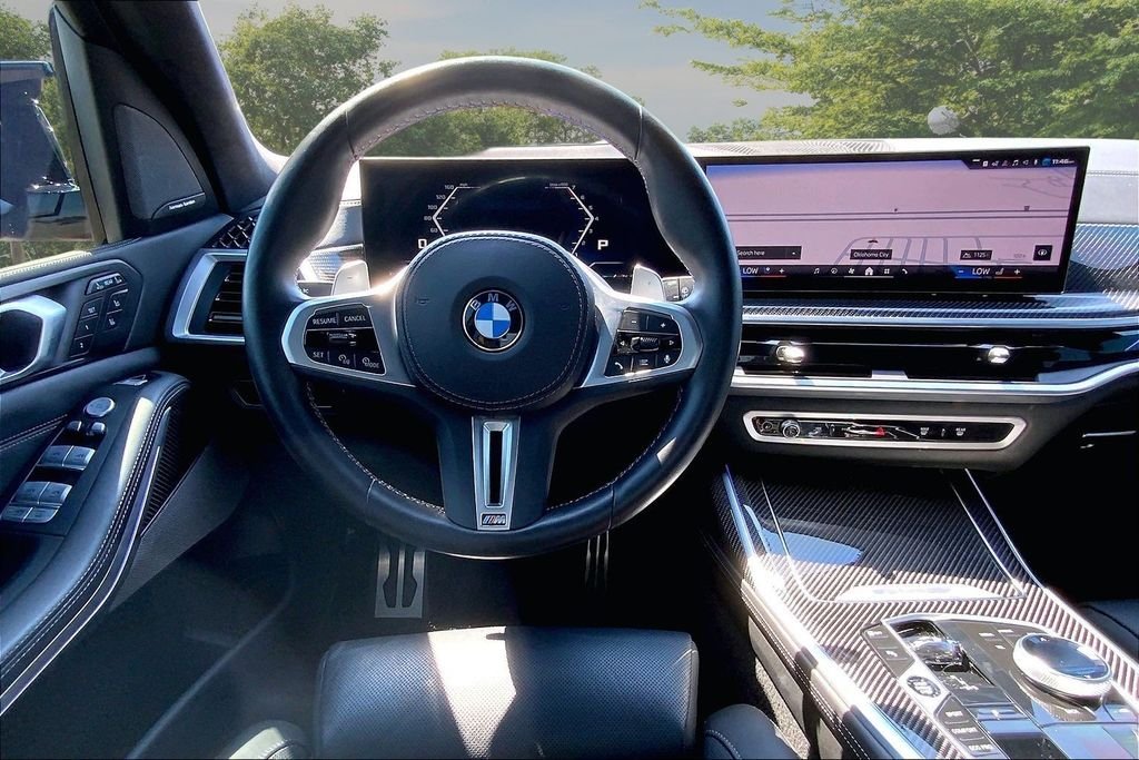 Used 2024 Gray BMW M60i image 8