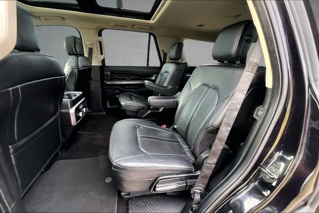 Used 2019 Black Ford Platinum image 24