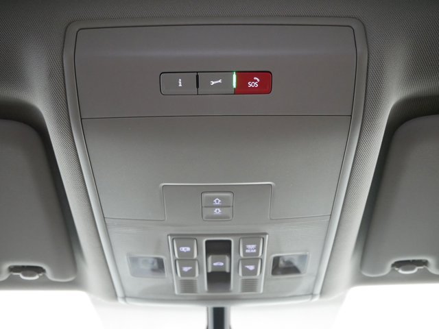 Used 2023 Pure White Volkswagen SE image 25