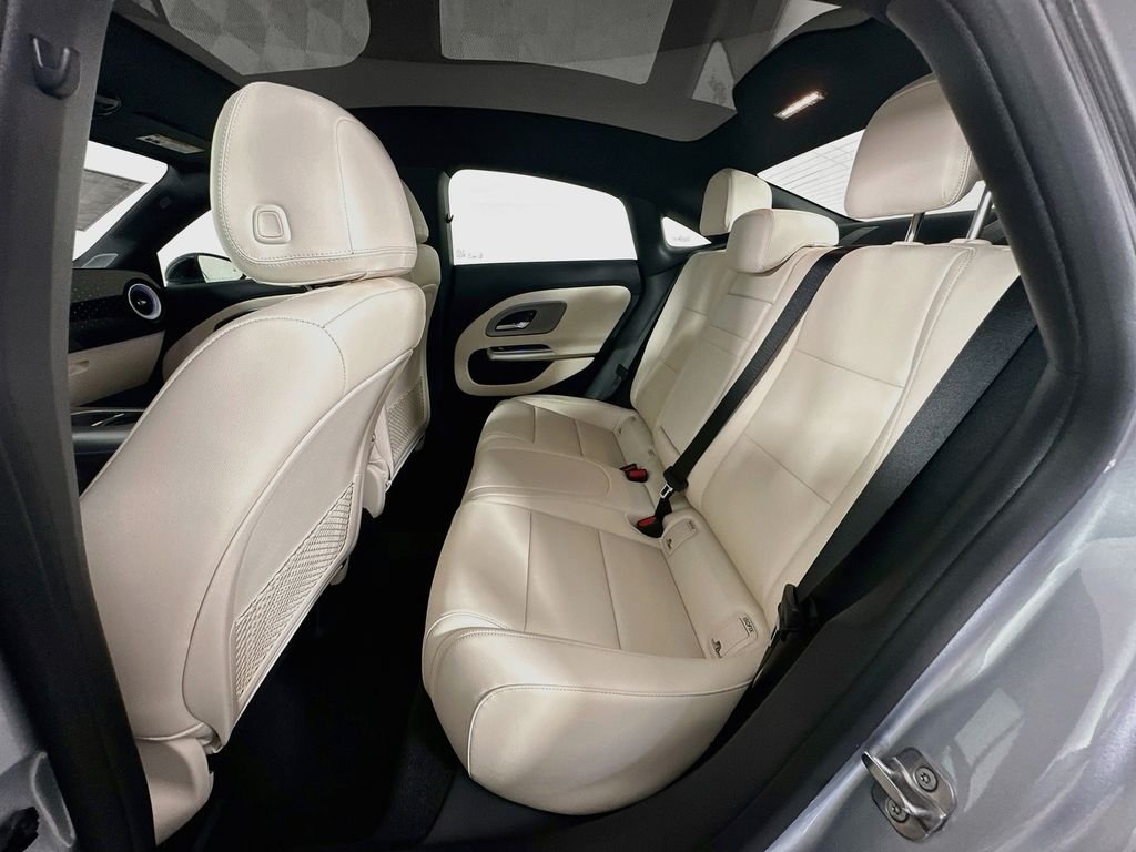 New 2027 Cirrus Silver Metallic Mercedes-Benz  image 24
