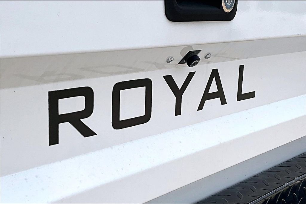 New 2024 Ram 3500 Tradesman 4D Crew Cab