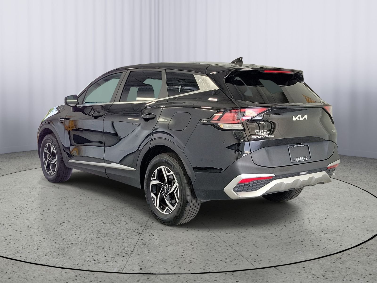Used 2023 Black Kia LX image 3