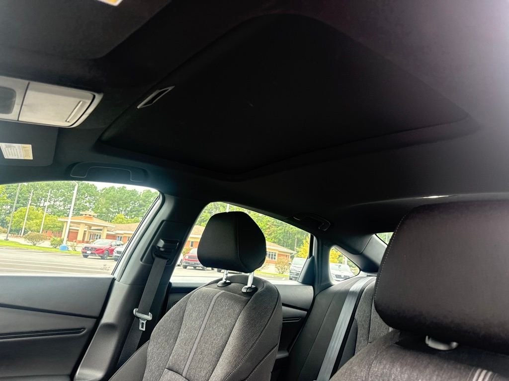 Used 2025  Honda Sport image 7