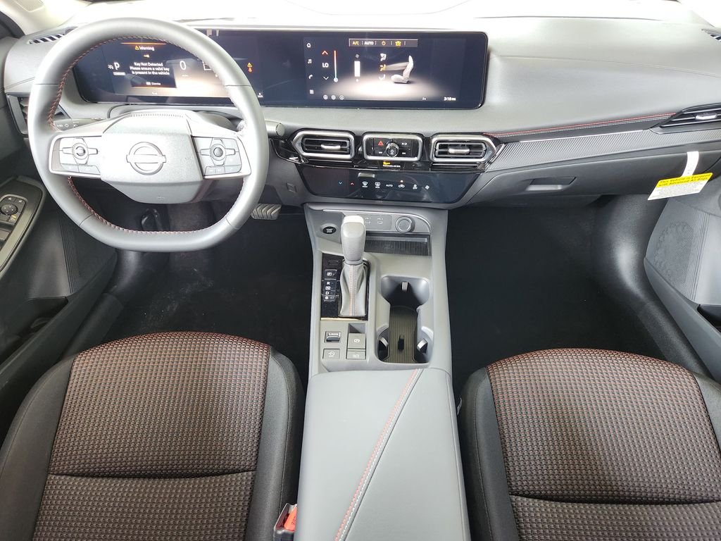 New 2026 Atlantic Gray Metallic / Super Black Two-tone Nissan SR image 25