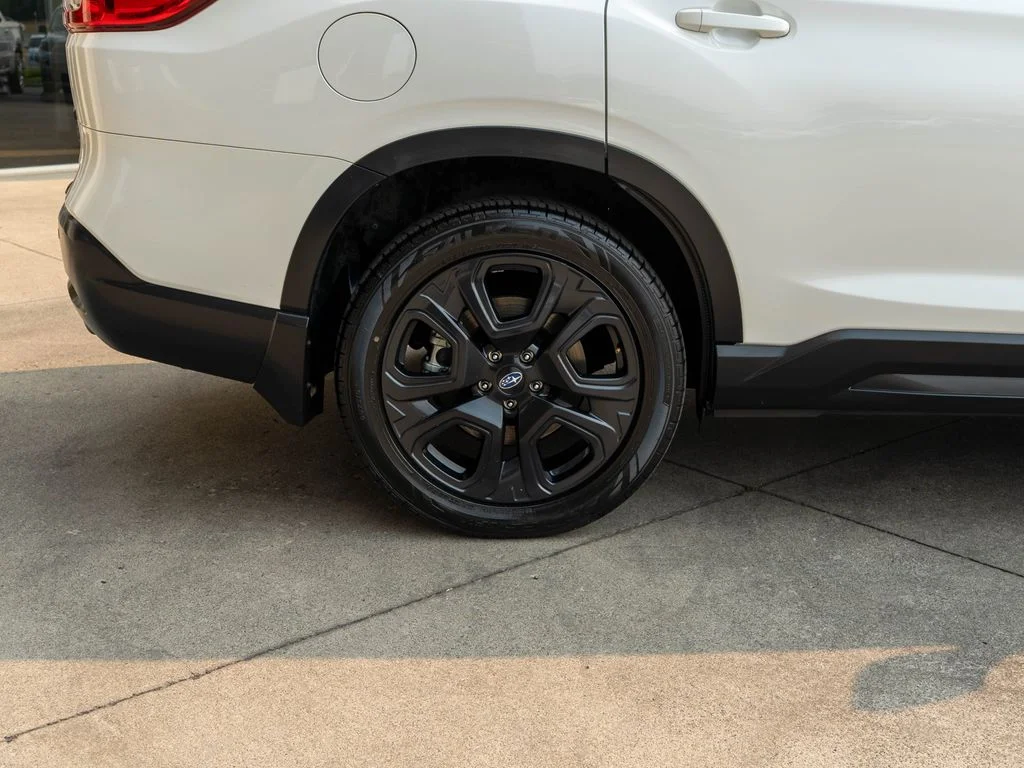 Used 2023 White Subaru Onyx Edition image 36
