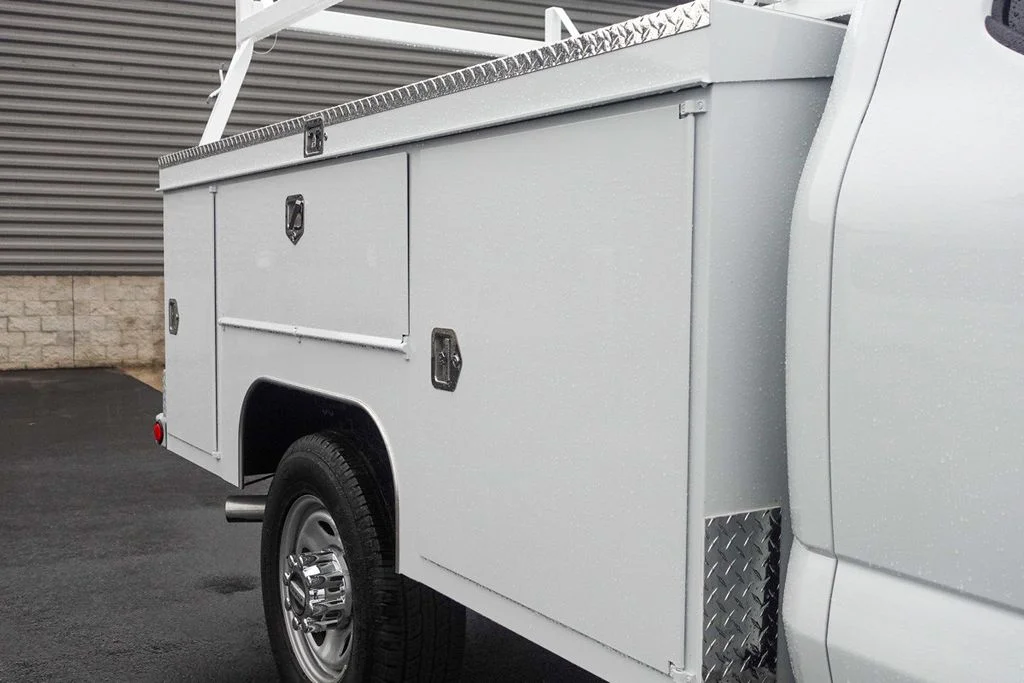 2025 Ford F-350 Super Duty Chassis Cab XL - Photo 7