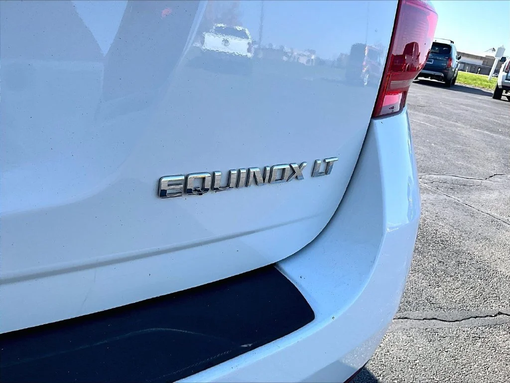 Used 2016 White Chevrolet LT image 8