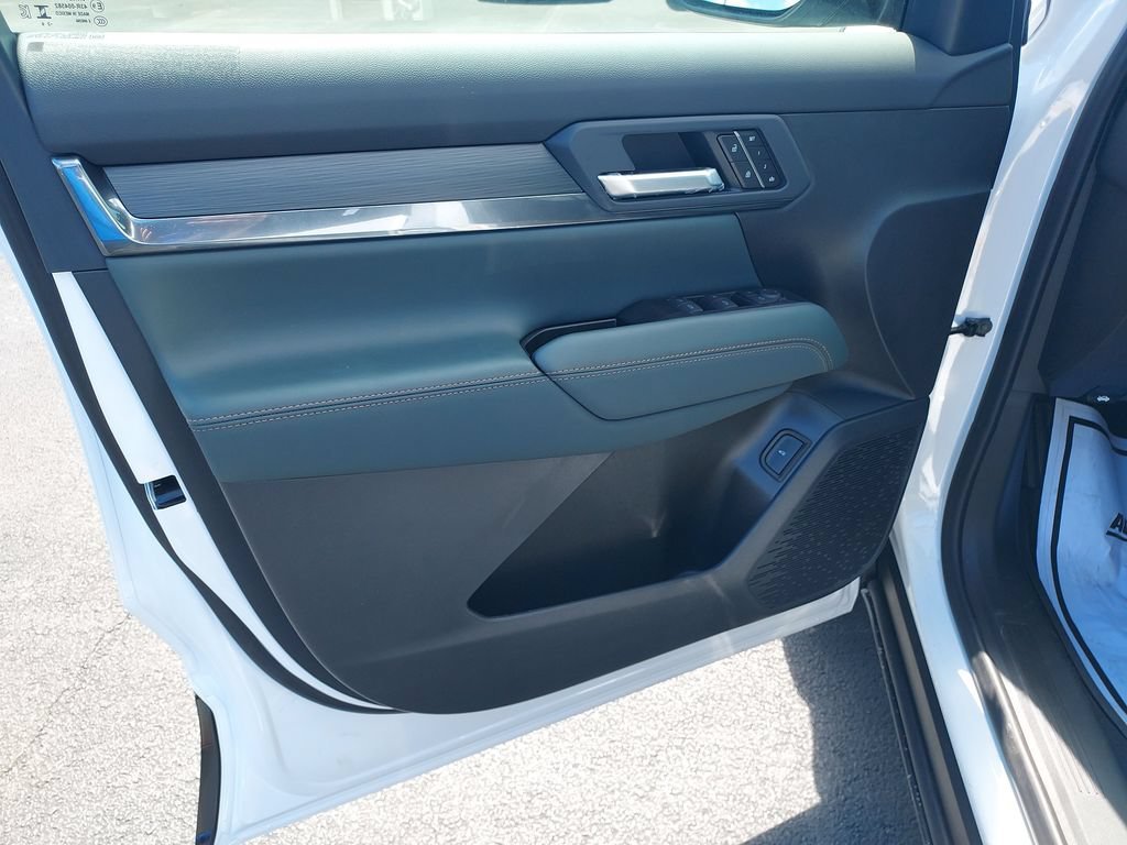 New 2027 Summit White GMC AWD AT4 image 12