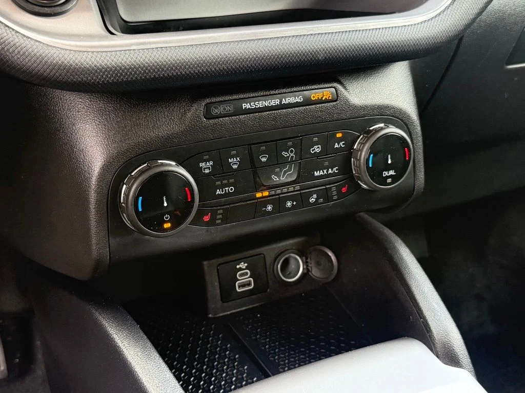 Used 2023 Silver Ford Outer Banks image 18